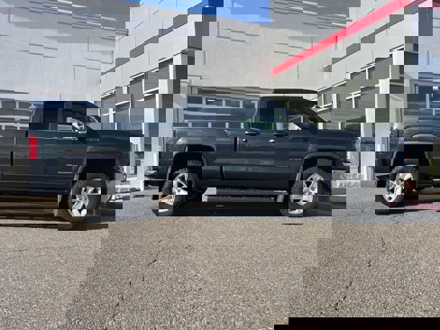Used 2018 GMC Sierra 1500 SLE w/ SLE Value Package image 8