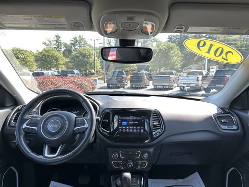 Used 2019 Jeep Compass Altitude image 12