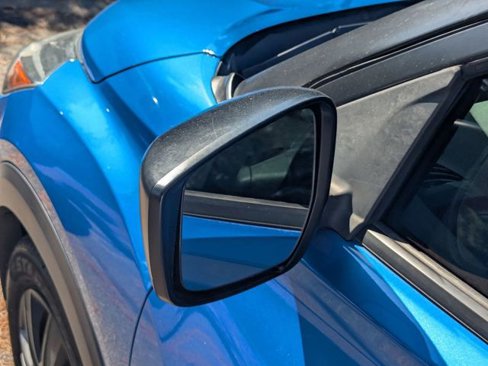 Used 2022 Nissan Kicks S image 19