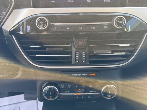 Used 2022 Ford Escape SEL image 11