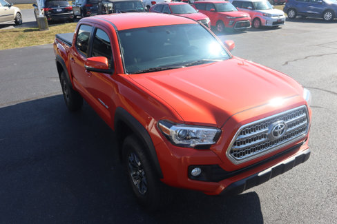 Used 2016 Toyota Tacoma TRD Off-Road image 12