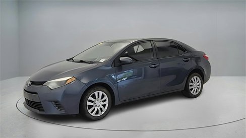Used 2015 Toyota Corolla LE image 3