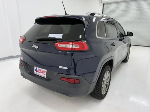 Used 2016 Jeep Cherokee Latitude image 40