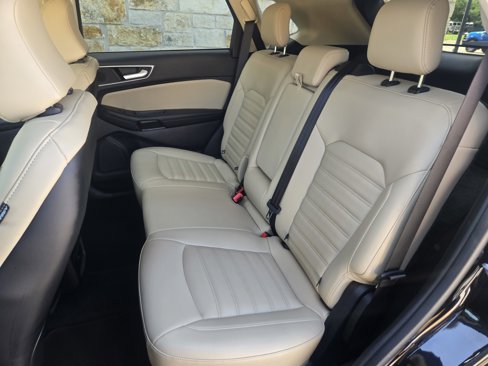 Used 2024 Ford Edge SEL image 7