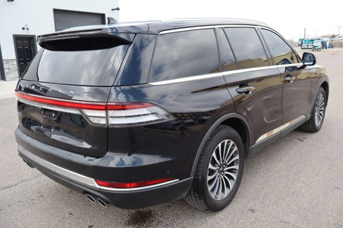 Used 2022 Lincoln Aviator Reserve w/ Elements Package Plus image 3