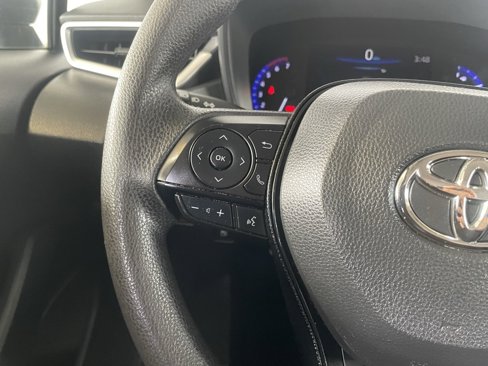Used 2021 Toyota Corolla LE image 33