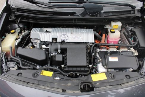 Used 2014 Toyota Prius Plug-In Hybrid image 24