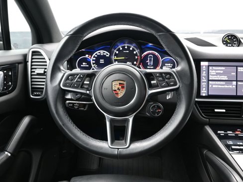 Certified 2020 Porsche Cayenne E-Hybrid w/ Premium Plus Package image 19