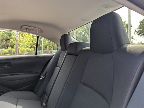 Used 2025 Toyota Corolla LE image 20