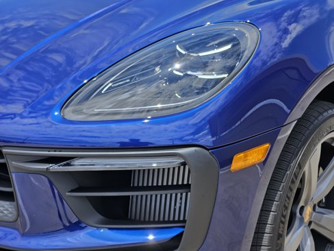 Certified 2025 Porsche Macan S image 14