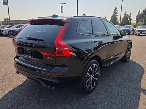 Certified 2024 Volvo XC60 B5 Plus image 2