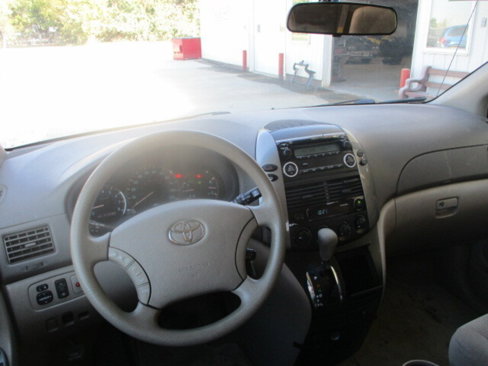 Used 2008 Toyota Sienna LE image 7