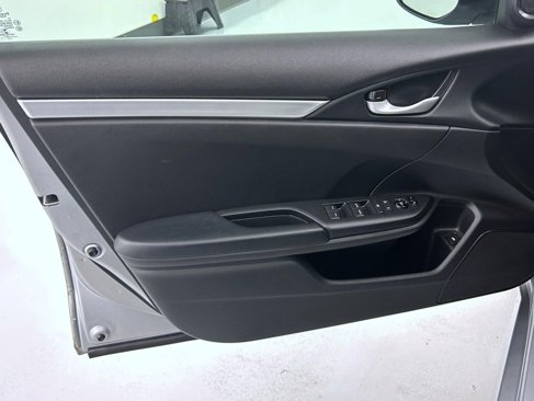 Used 2020 Honda Civic Sport image 9