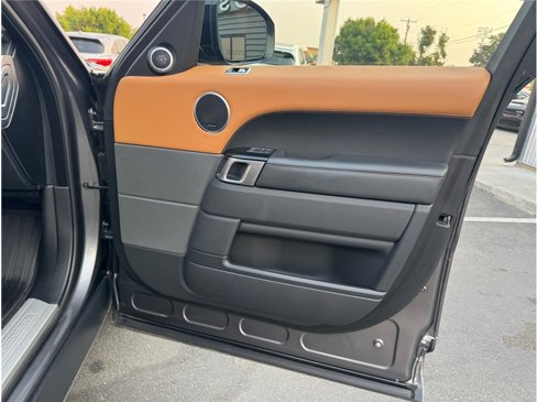Used 2019 Land Rover Range Rover Sport HSE Dynamic image 30