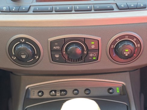 Used 2004 BMW Z4 2.5i image 6