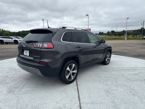 Used 2020 Jeep Cherokee Limited image 4