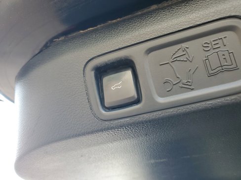 Used 2020 Ford Expedition Max XLT w/ Equipment Group 202A image 7