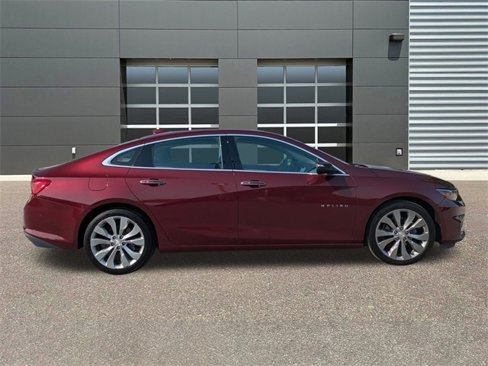Used 2016 Chevrolet Malibu Premier w/ Driver Confidence Package II image 2