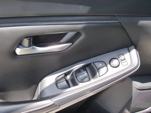 Used 2023 Nissan Sentra SV image 13