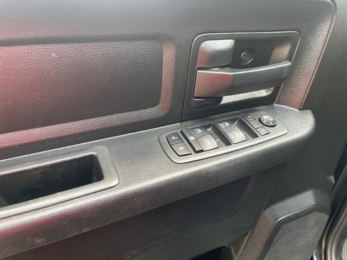 Used 2021 RAM 1500 Express w/ Wheel & Sound Group image 22