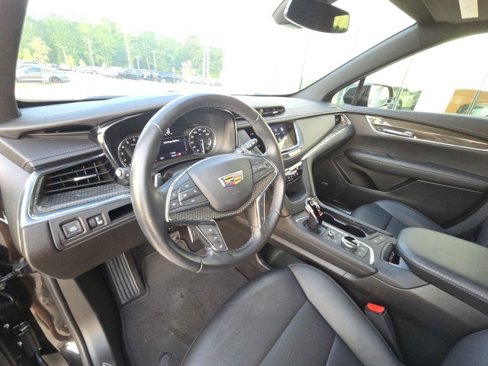 Used 2021 Cadillac XT5 Sportv w/ LPO, ONYX Package image 12