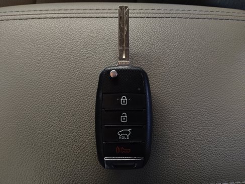 Used 2017 Kia Sportage LX image 32
