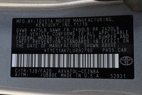 Used 2020 Toyota Camry LE image 32