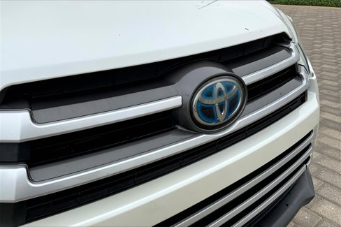 Used 2018 Toyota Highlander XLE image 33