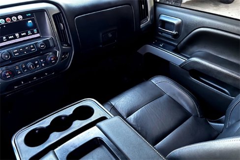 Used 2018 Chevrolet Silverado 1500 LT w/ Texas Edition image 25