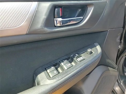 Used 2016 Subaru Outback 2.5i Premium image 14