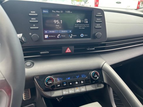 New 2025 Hyundai Elantra Sport image 21