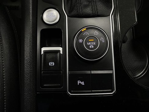 Used 2020 Volkswagen Atlas SEL image 28