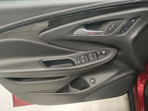Used 2017 Buick Envision Essence image 25