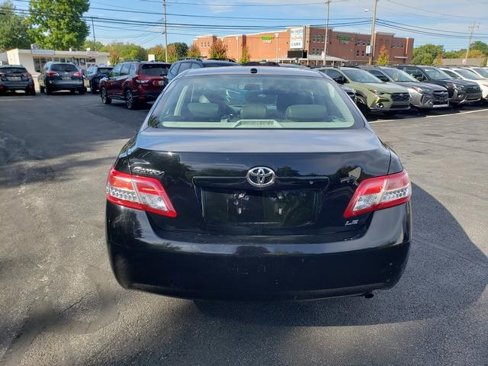 Used 2010 Toyota Camry image 4