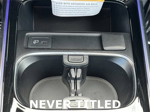 Used 2023 Mercedes-Benz GLB 250 image 27