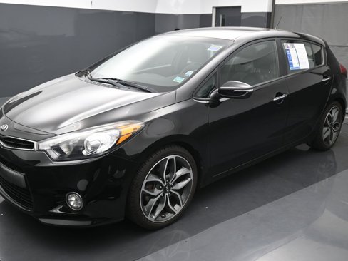 Used 2015 Kia Forte SX image 24