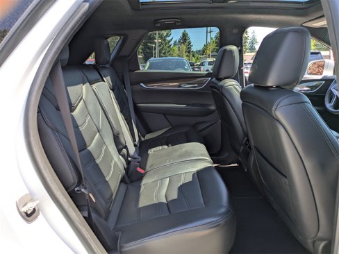 Used 2017 Cadillac XT5 Platinum image 34