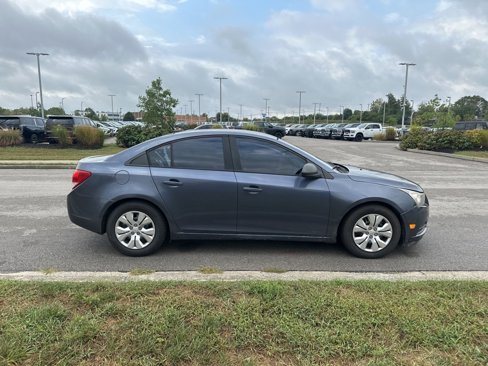 Used 2014 Chevrolet Cruze LS image 4