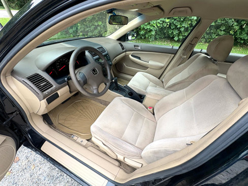 Used 2004 Honda Accord LX image 11