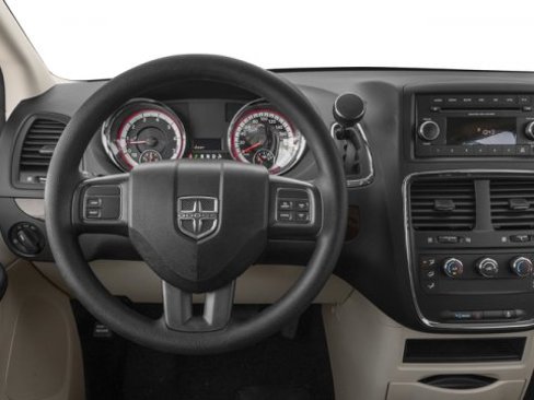 Used 2016 Dodge Grand Caravan American Value Package w/ UConnect Hands-Free Group image 10