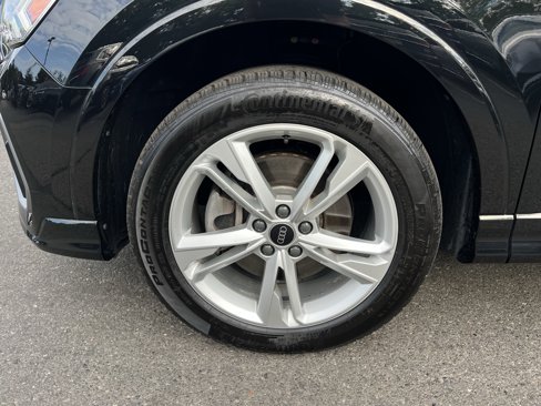 Used 2024 Audi Q3 2.0T Premium image 8