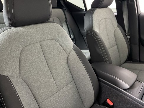 Certified 2025 Volvo XC40 B5 Core image 26