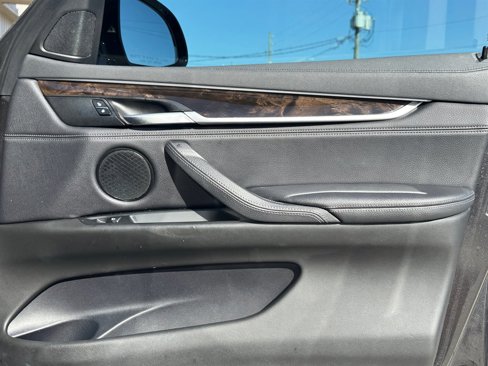 Used 2019 BMW X6 sDrive35i image 15
