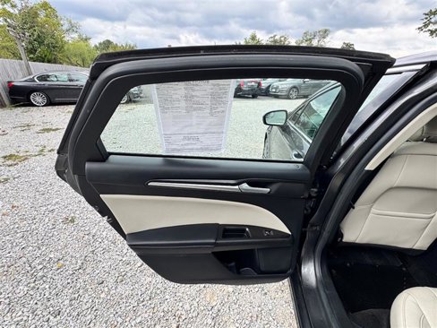 Used 2018 Ford Fusion Titanium image 30