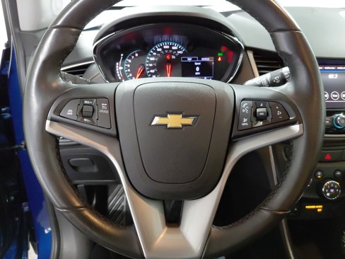 Certified 2020 Chevrolet Trax LT w/ LT Convenience Package image 25
