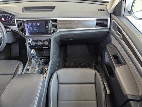 Certified 2023 Volkswagen Atlas SE w/ Black Wheel Package image 16
