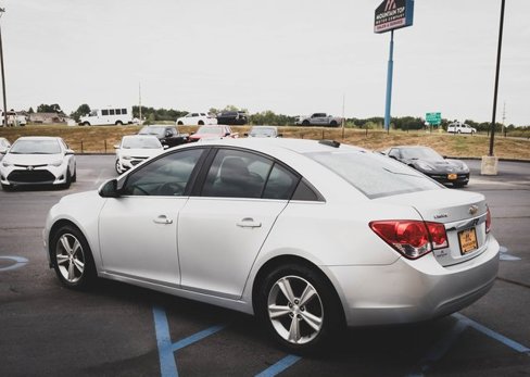 Used 2016 Chevrolet Cruze LT image 23