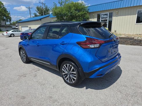 Used 2021 Nissan Kicks SR image 4