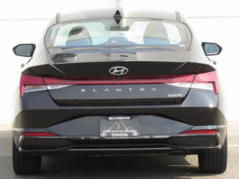 Used 2023 Hyundai Elantra Limited image 7