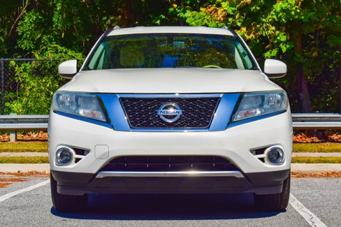Used 2015 Nissan Pathfinder SV image 6